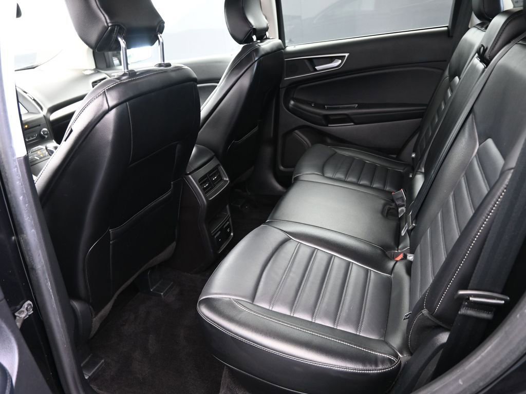 Used 2017 Ford Edge SEL w/ Equipment Group 201A image 16