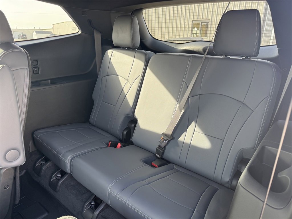 Used 2023 Buick Enclave Essence w/ Experience Buick Package image 11