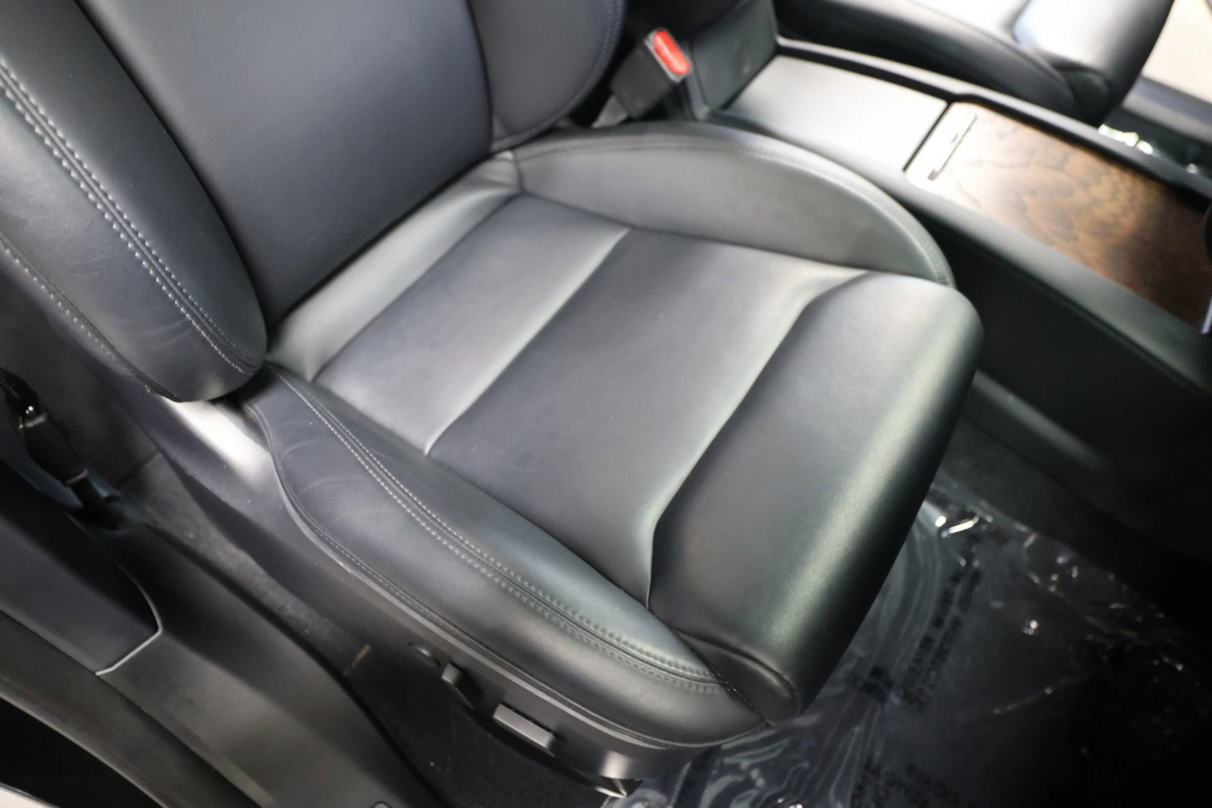 Used 2020 Tesla Model X Long Range image 34