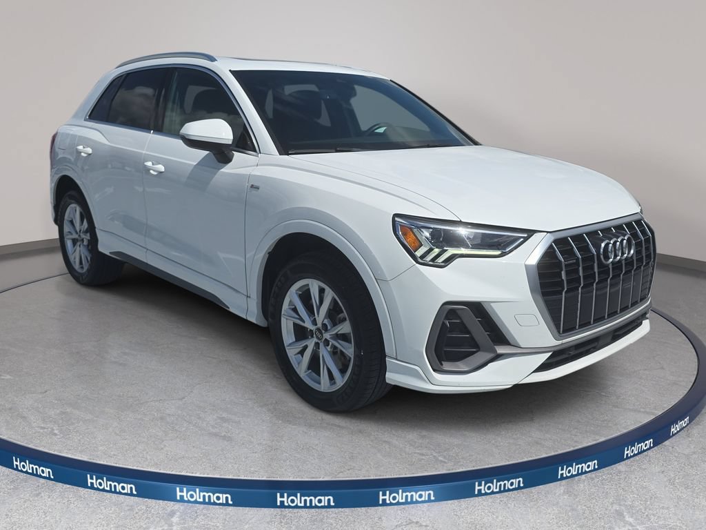 Used 2024 Audi Q3 2.0T Premium w/ Convenience Package AWD/4WD image 4