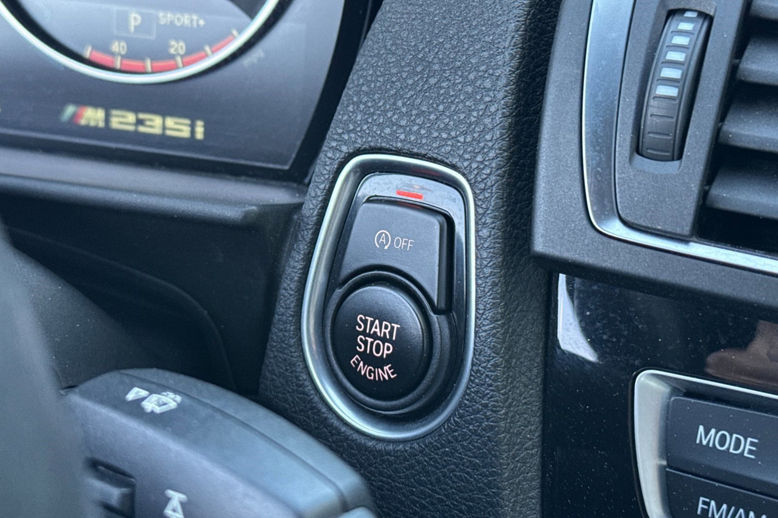 Used 2016 BMW M235i xDrive Convertible image 32