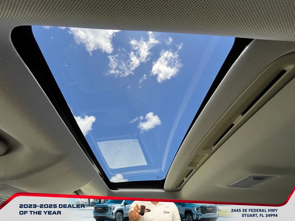 Used 2019 Buick Encore Essence w/ Experience Buick Package FWD image 33