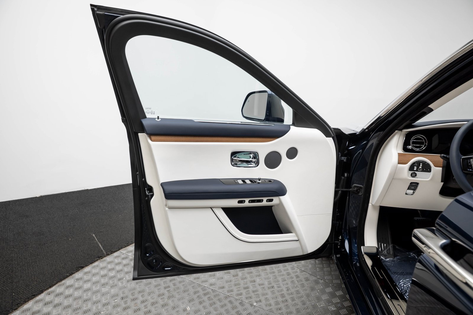 New 2026 Rolls-Royce Ghost image 18