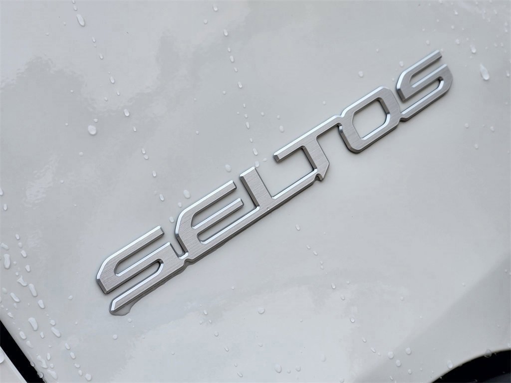 New 2026 Kia Seltos S image 8