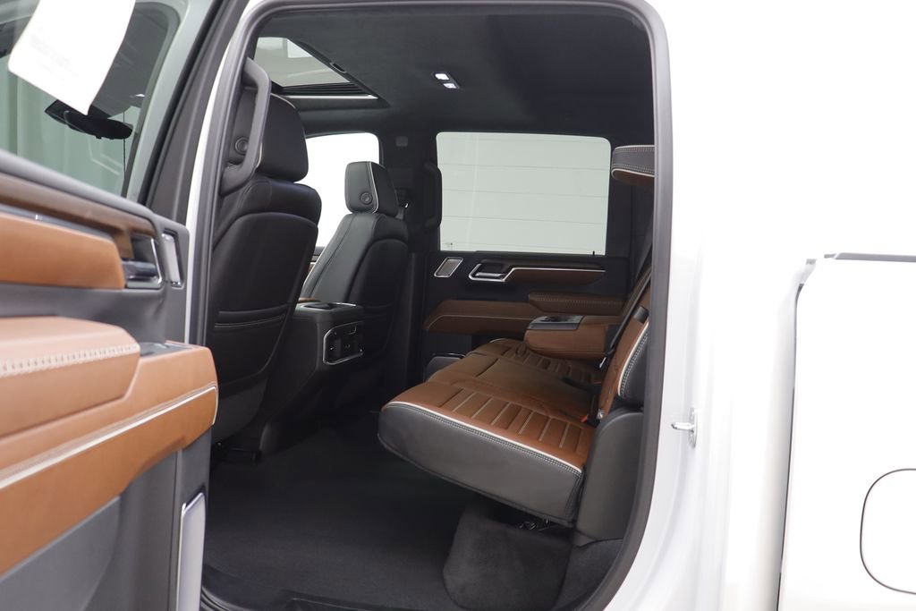 Used 2024 GMC Sierra 2500 Denali Ultimate w/ Max Trailering Package image 17