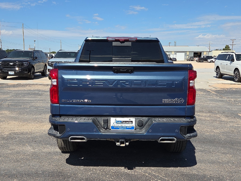Used 2024 Chevrolet Silverado 1500 High Country w/ Technology Package AWD/4WD image 4