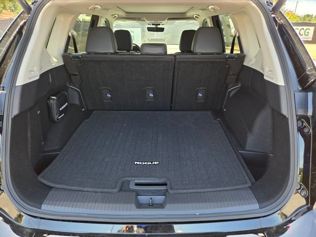 New 2026 Nissan Rogue Dark Armor FWD image 14