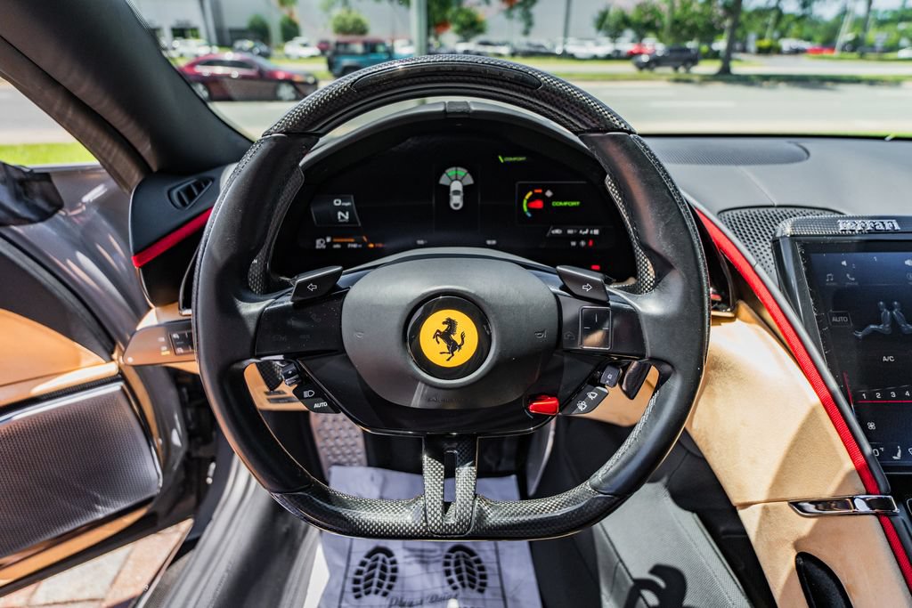 Used 2022 Ferrari Roma RWD image 27