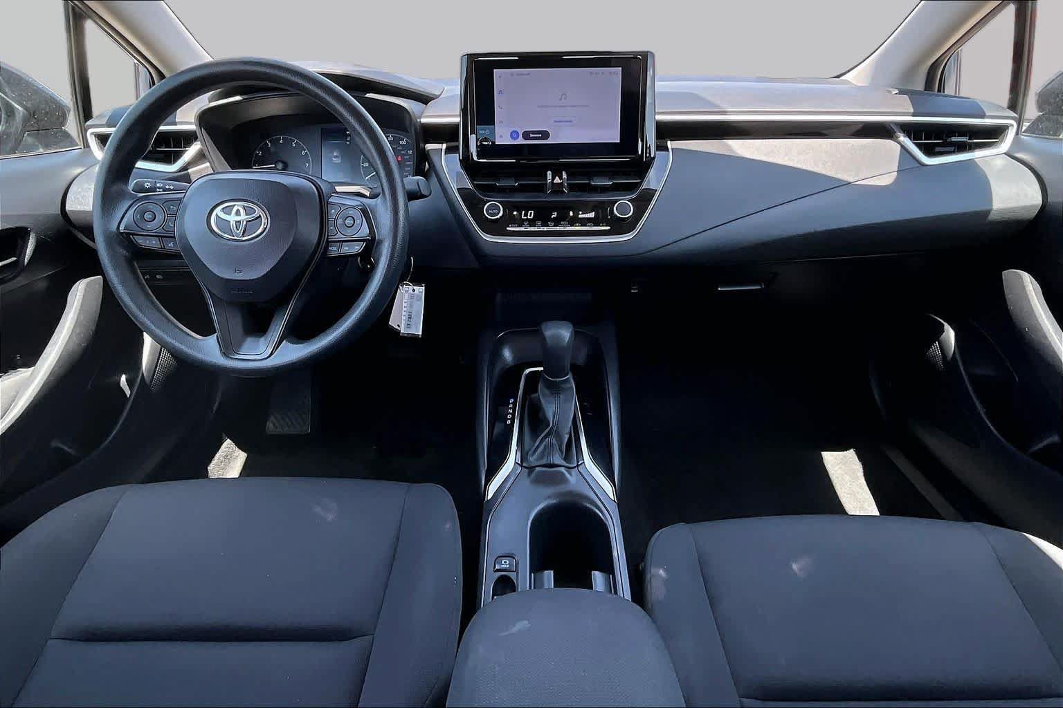 Used 2024 Toyota Corolla LE FWD image 15