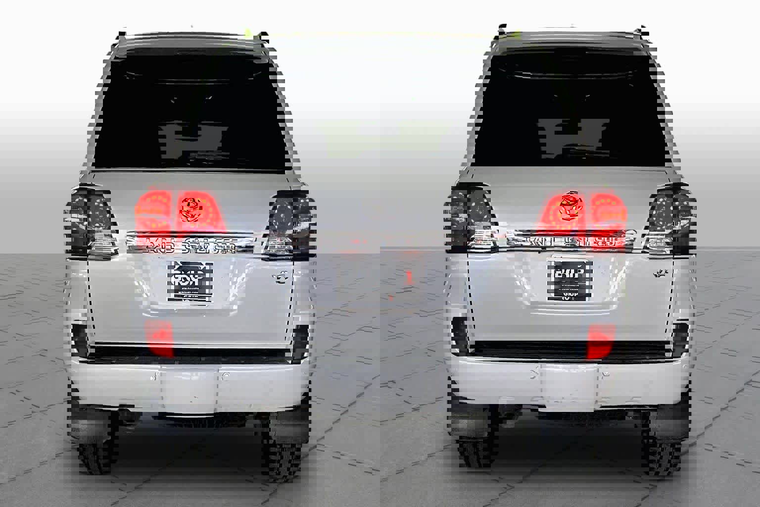 Used 2015 Toyota Land Cruiser AWD/4WD image 4