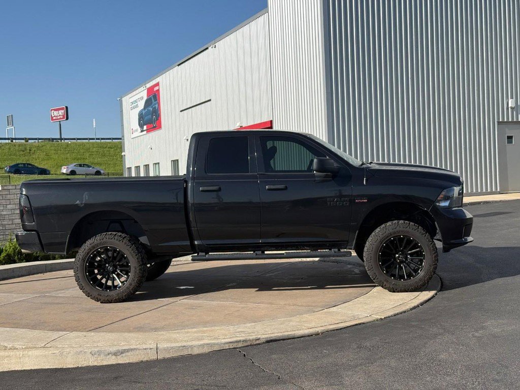 Used 2016 RAM 1500 Express w/ Black Ram 1500 Express Group AWD/4WD image 2