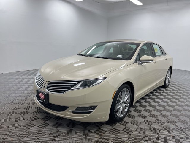 Used 2016 Lincoln MKZ AWD w/ Equipment Group 200A Select image 2
