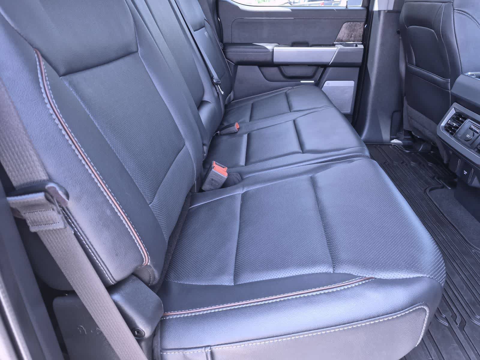 Used 2023 Ford F350 Lariat w/ Lariat Ultimate Package AWD/4WD image 20
