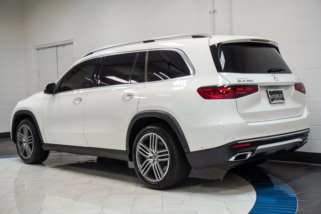 Used 2024 Mercedes-Benz GLS 450 4MATIC image 7