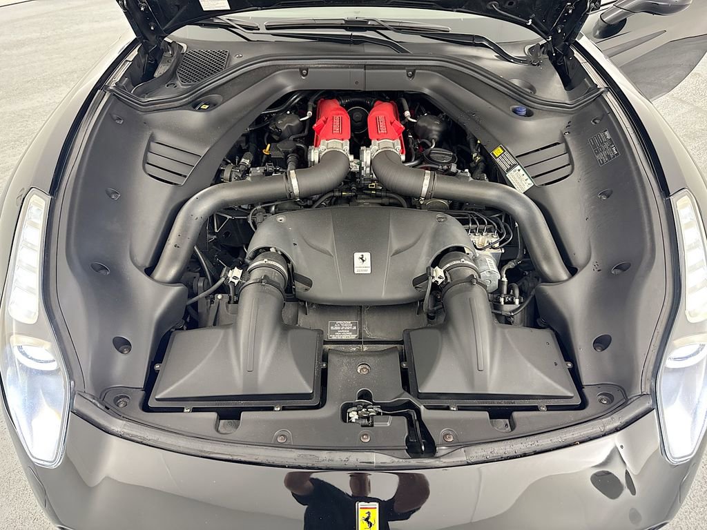 Used 2017 Ferrari California T image 33