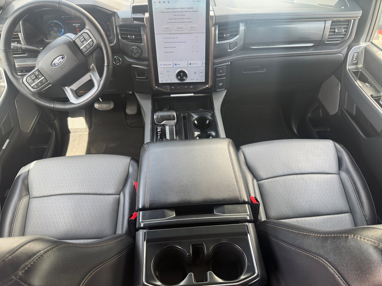 Used 2024 Ford F150 Lightning Lariat image 17