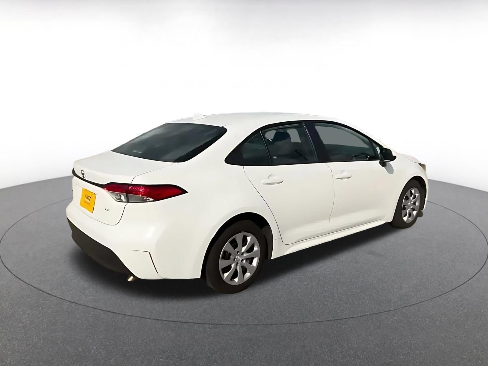 Used 2023 Toyota Corolla LE FWD image 13