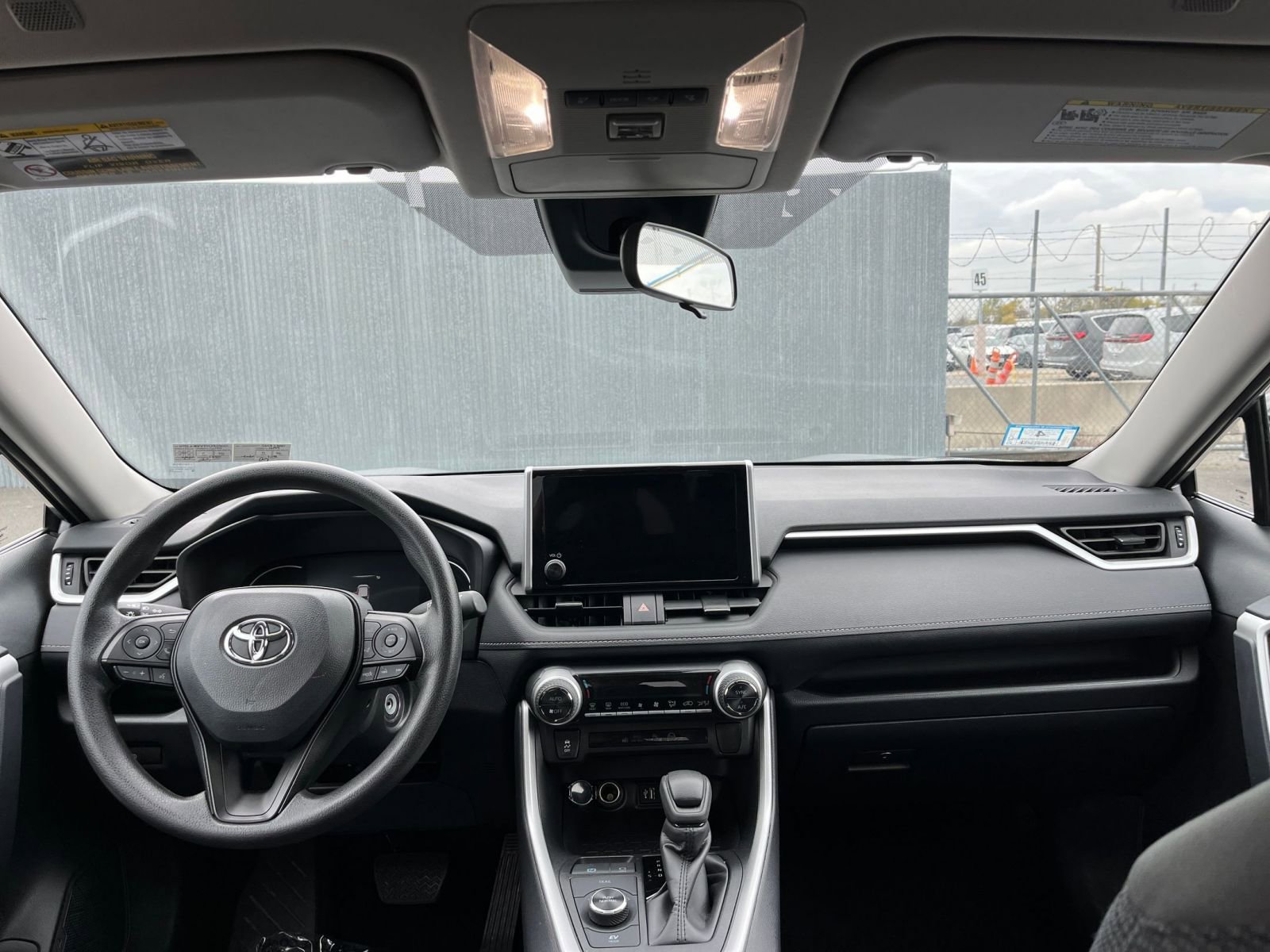 Used 2025 Toyota RAV4 LE image 32