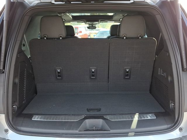 Used 2025 Chevrolet Tahoe High Country w/ LPO, Illumination Package image 32