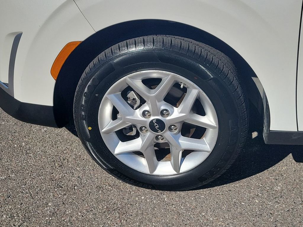 Used 2024 Kia Soul LX w/ Option Group 015 image 11