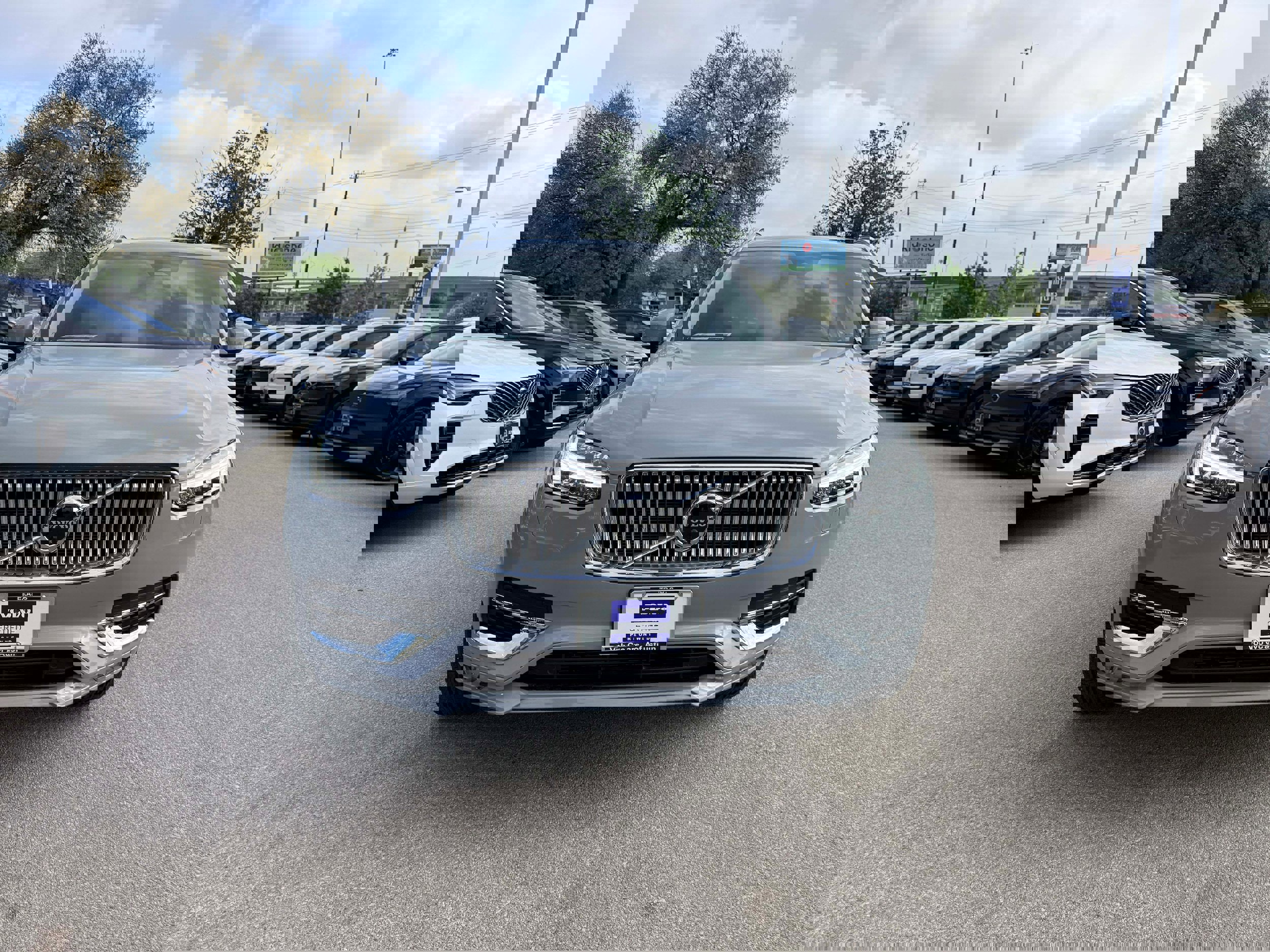 Certified 2025 Volvo XC90 B6 Ultra image 8