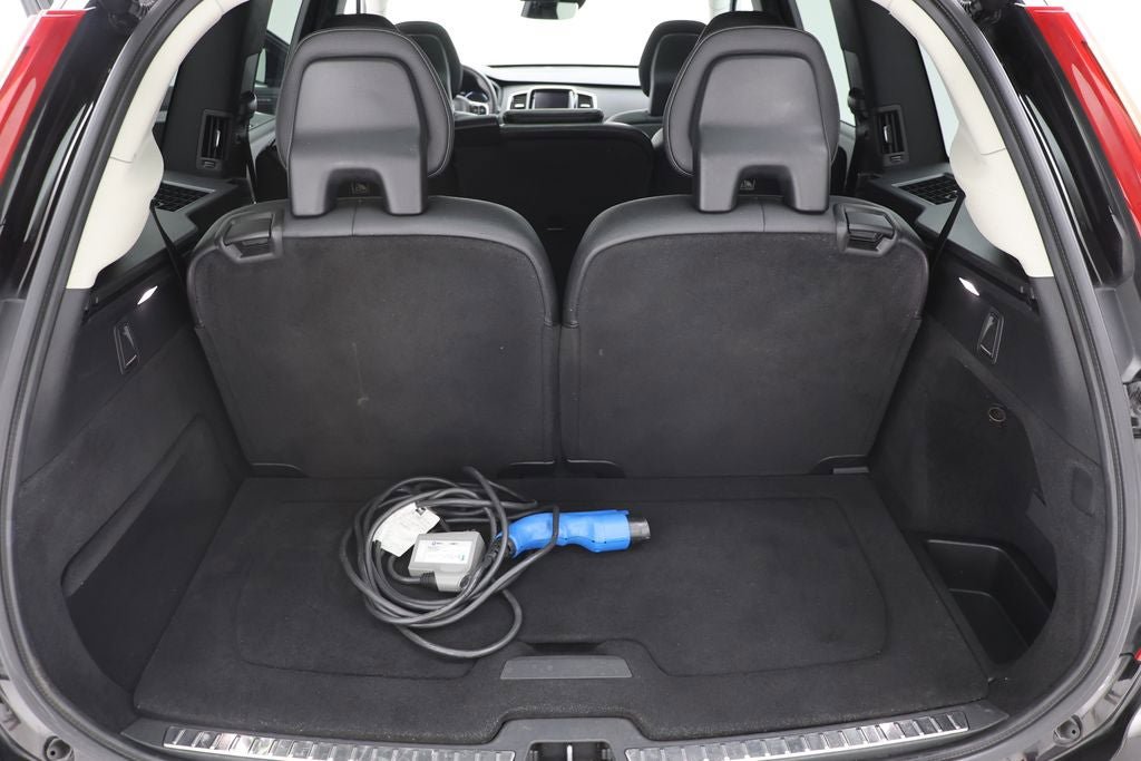 Used 2016 Volvo XC90 T8 Momentum w/ Vision Package AWD/4WD image 29