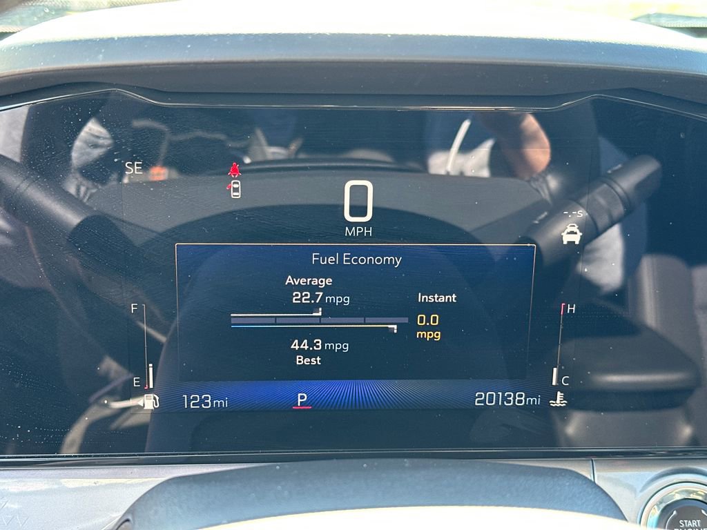 Used 2025 Chevrolet Trax LT w/ LT Convenience Package image 26