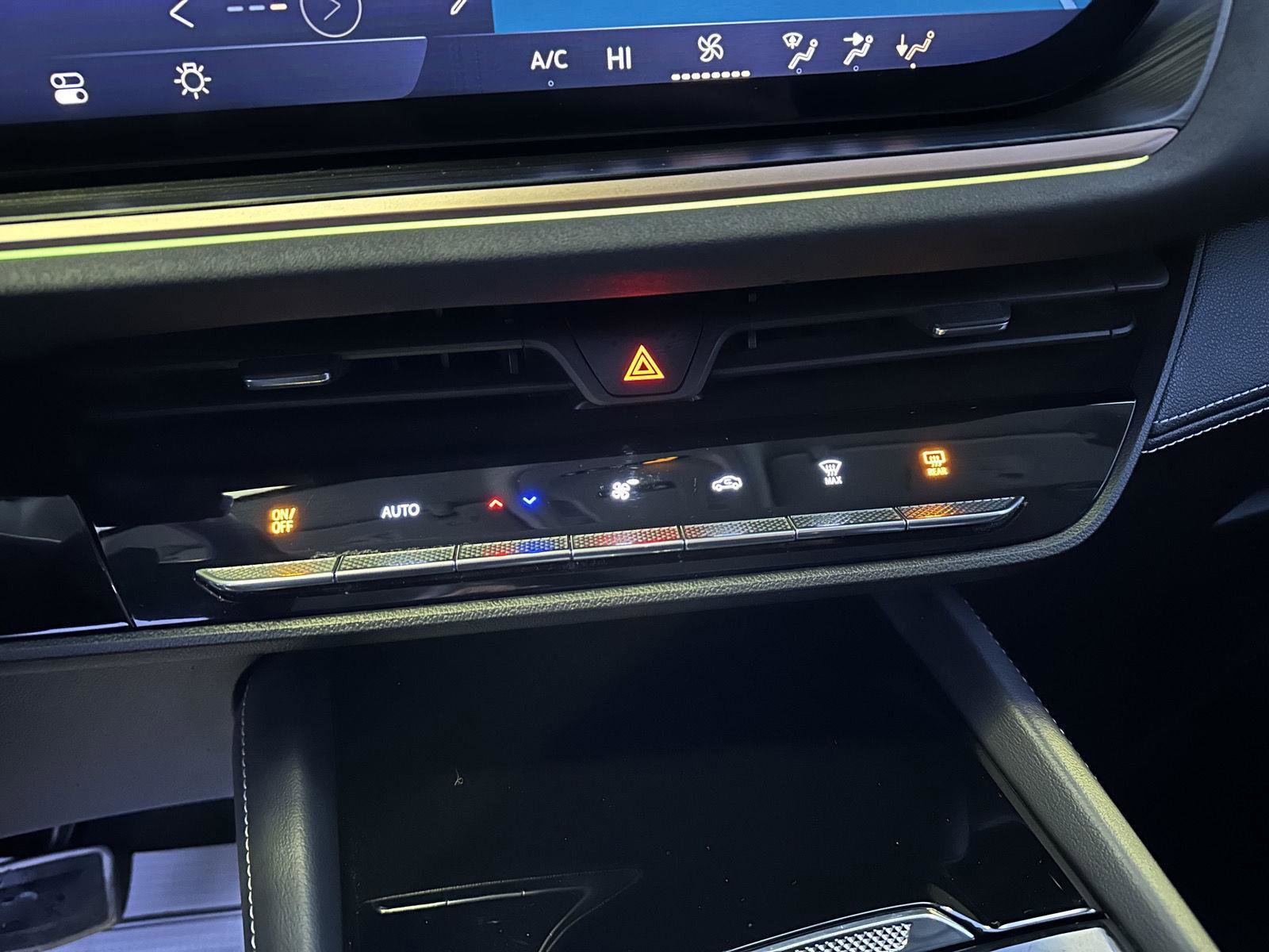 Used 2025 Buick Envision Sport Touring image 32