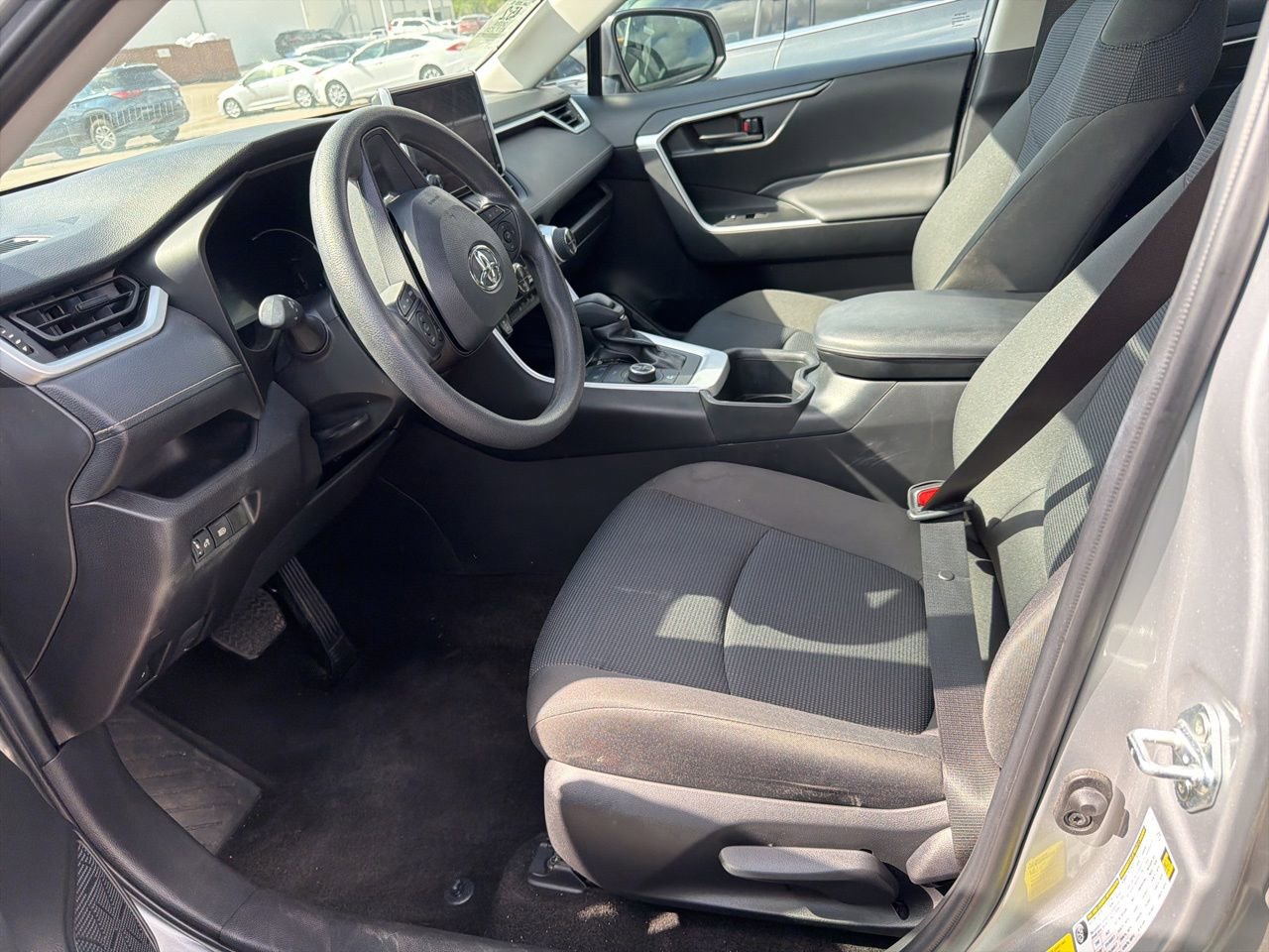 Used 2024 Toyota RAV4 LE image 10