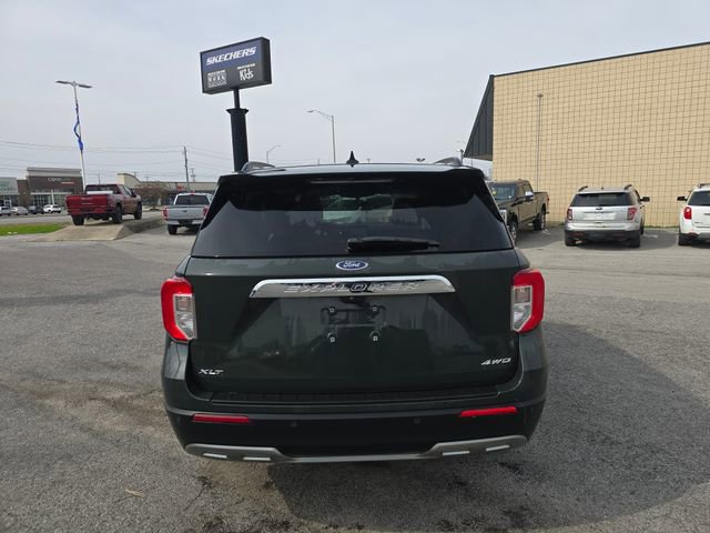 Used 2023 Ford Explorer XLT w/ Equipment Group 202A image 6