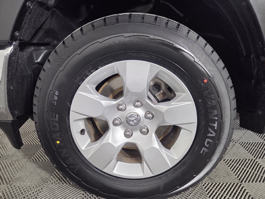 Used 2024 RAM 1500 Big Horn AWD/4WD image 8