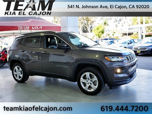 Used 2024 Jeep Compass Latitude image 9