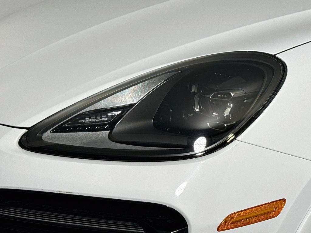 Certified 2023 Porsche Cayenne Platinum Edition AWD/4WD image 28