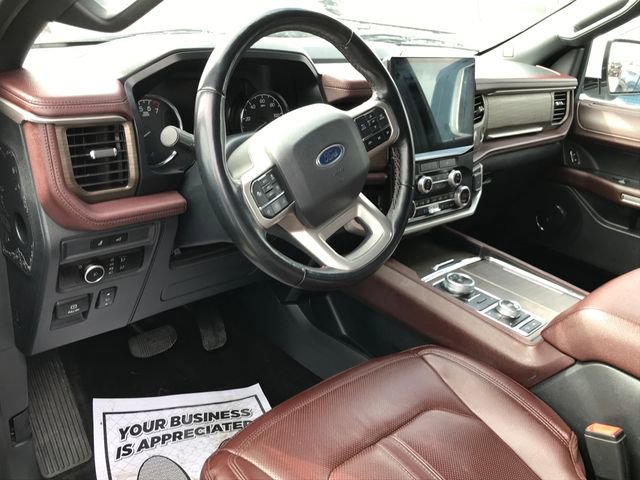Used 2023 Ford Expedition Max Limited image 3