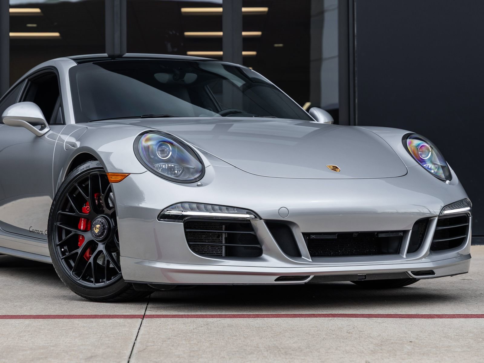 Used 2016 Porsche 911 Carrera GTS RWD image 10