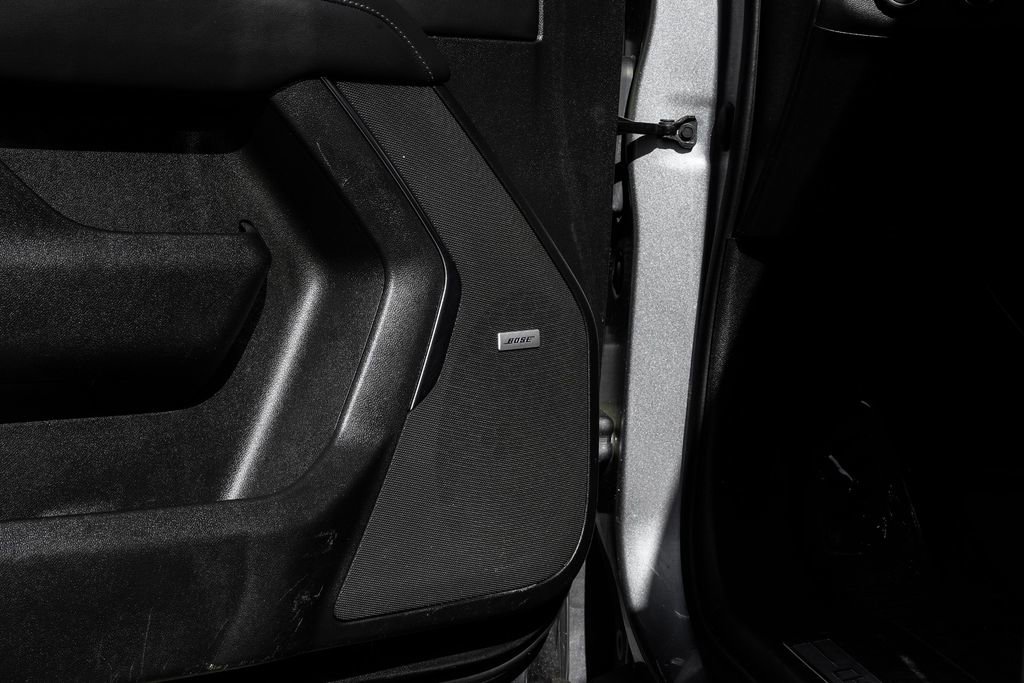 Used 2022 Chevrolet Suburban LT w/ Luxury Package image 48