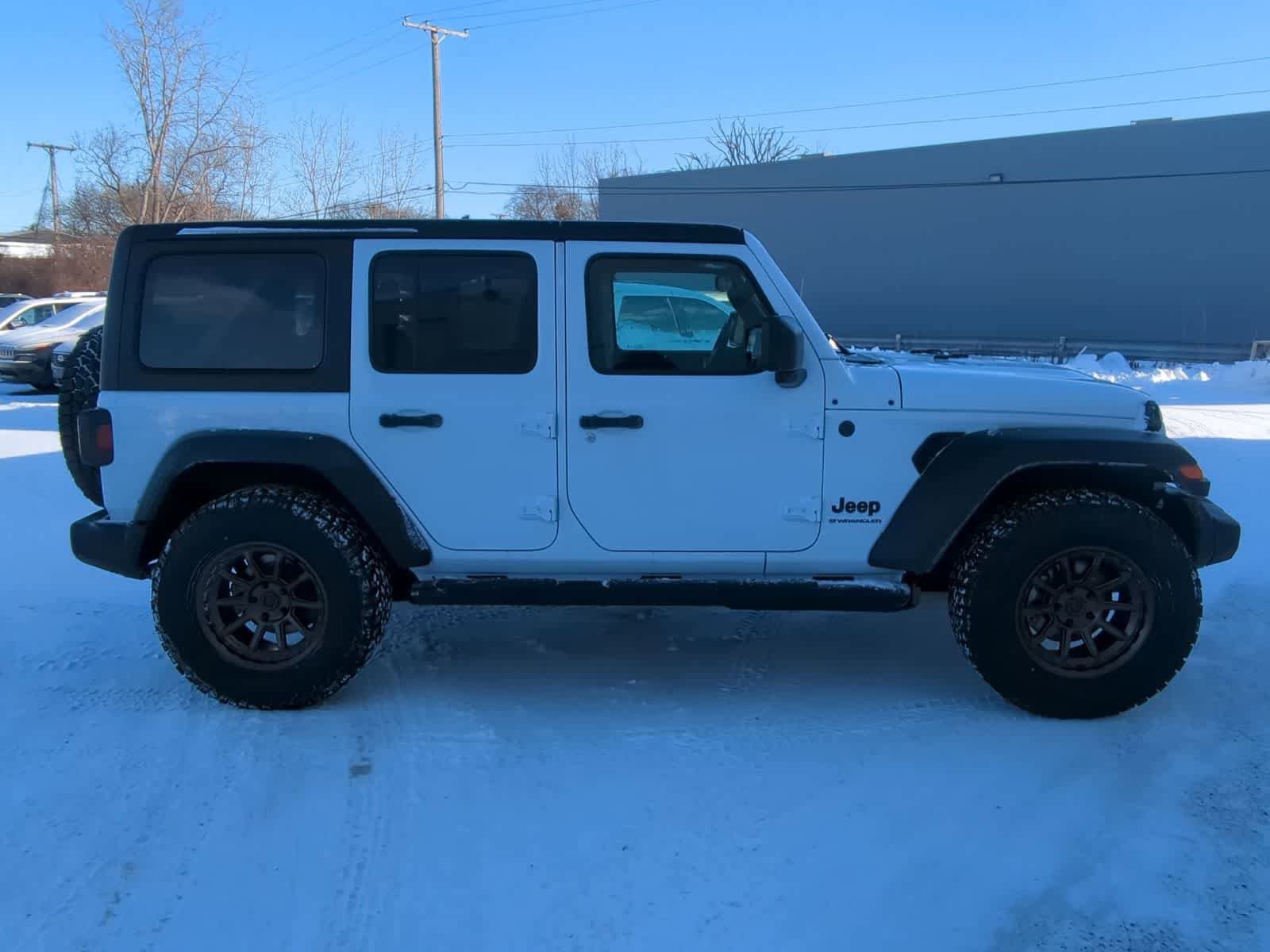 Used 2026 Jeep Wrangler Sport AWD/4WD image 15