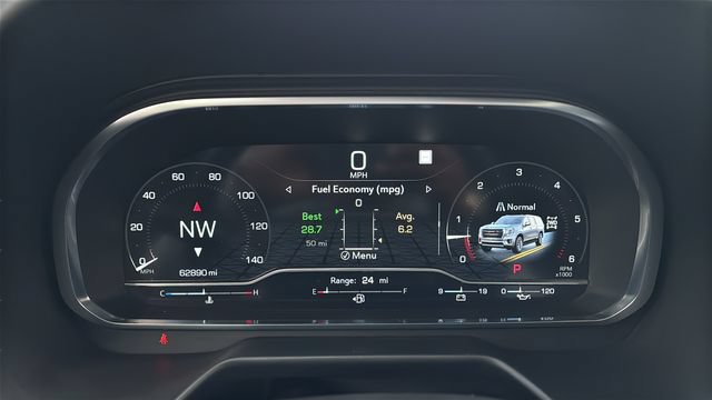 Used 2023 GMC Yukon XL SLT AWD/4WD image 13