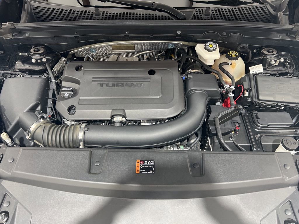 Used 2023 Buick Envision Avenir image 29