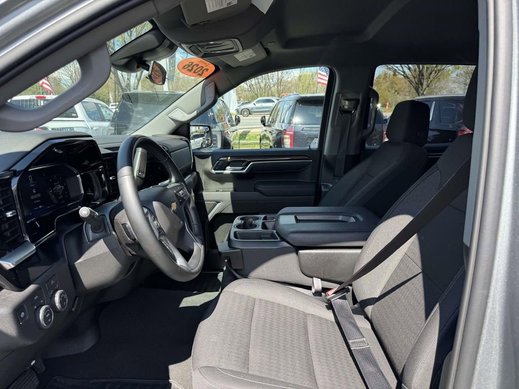 Used 2026 Chevrolet Silverado 1500 LT AWD/4WD image 12