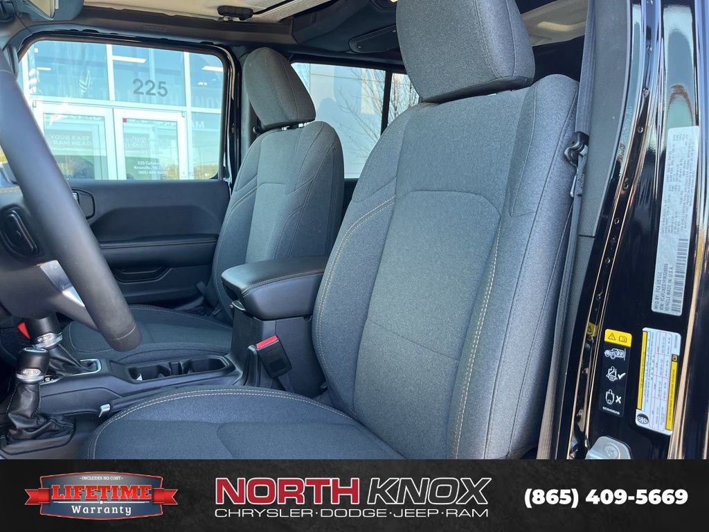 Used 2024 Jeep Wrangler Sahara w/ Safety Group image 4