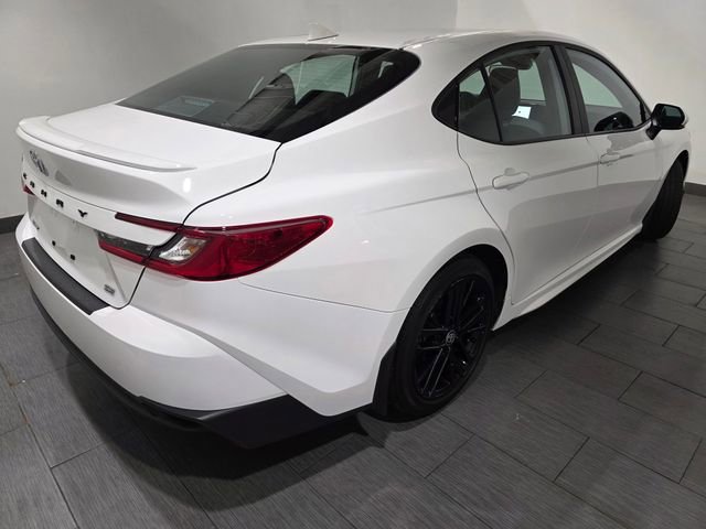 Used 2025 Toyota Camry SE FWD image 6