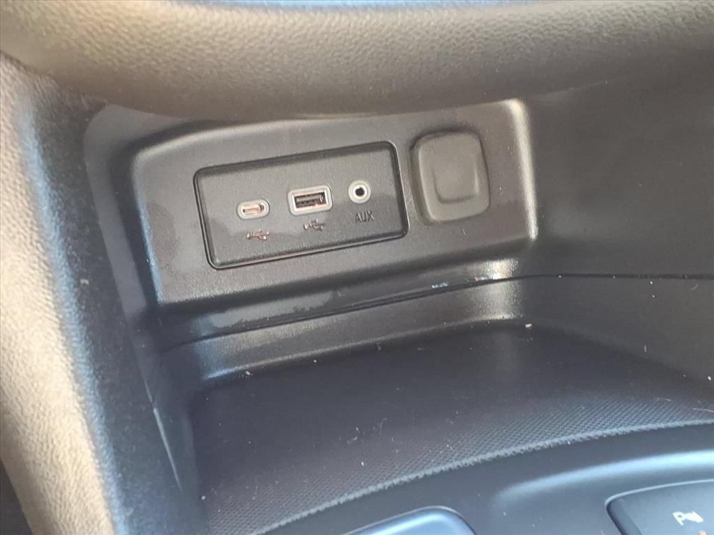 Used 2023 Chevrolet Equinox LT w/ Driver Convenience Package FWD image 26