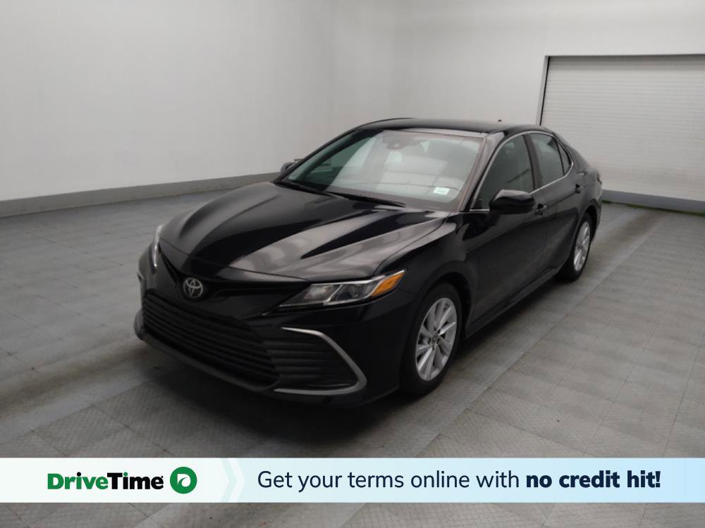 Used 2023 Toyota Camry LE image 1