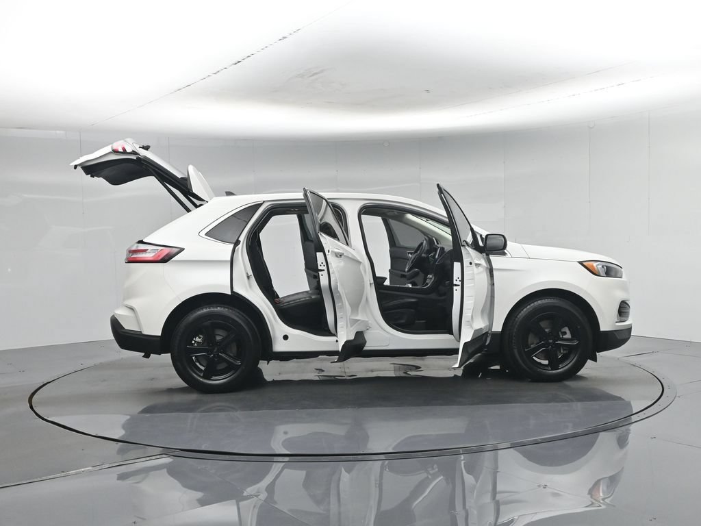 Certified 2023 Ford Edge SEL w/ Convenience Package AWD/4WD image 5