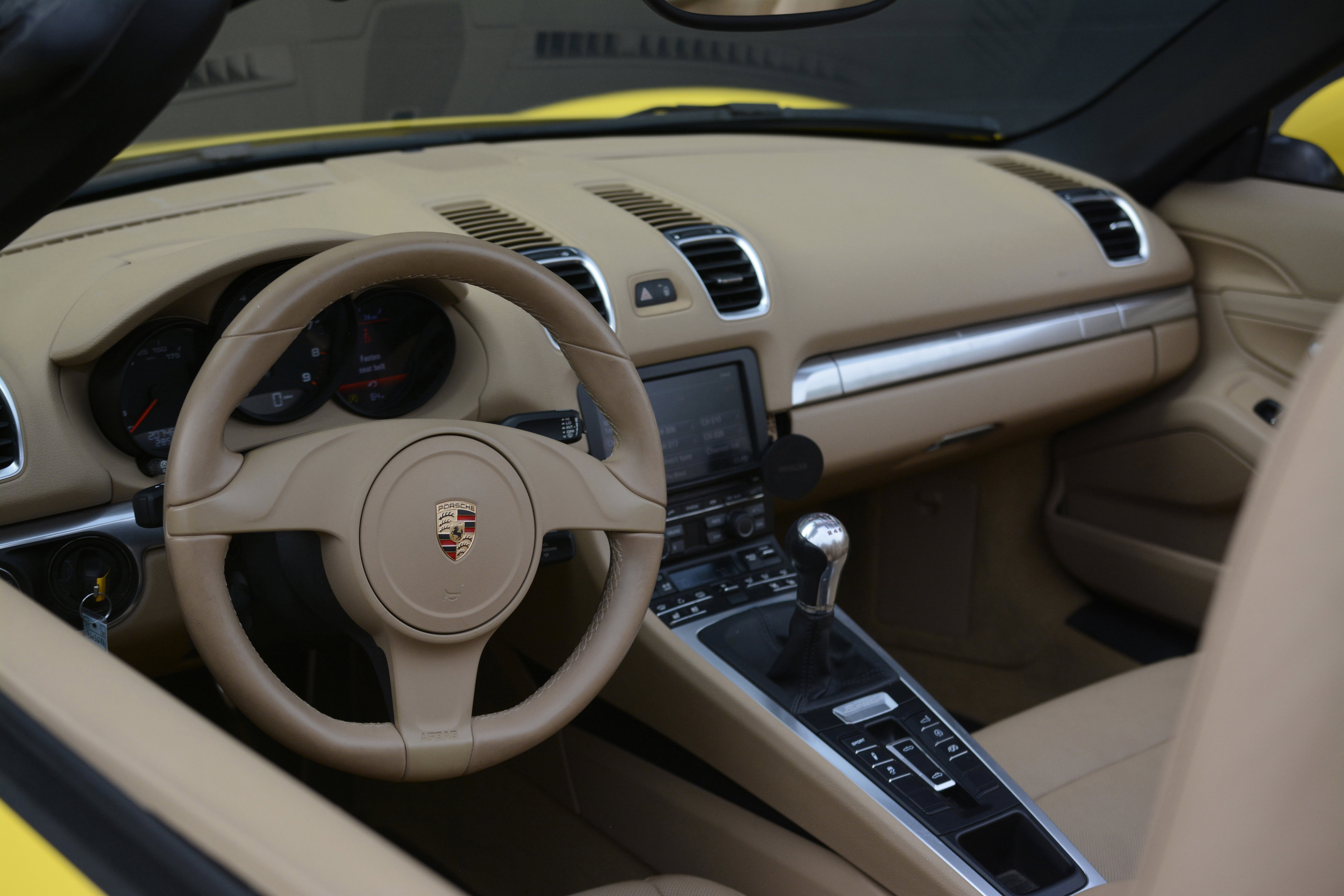 Used 2013 Porsche Boxster RWD image 16