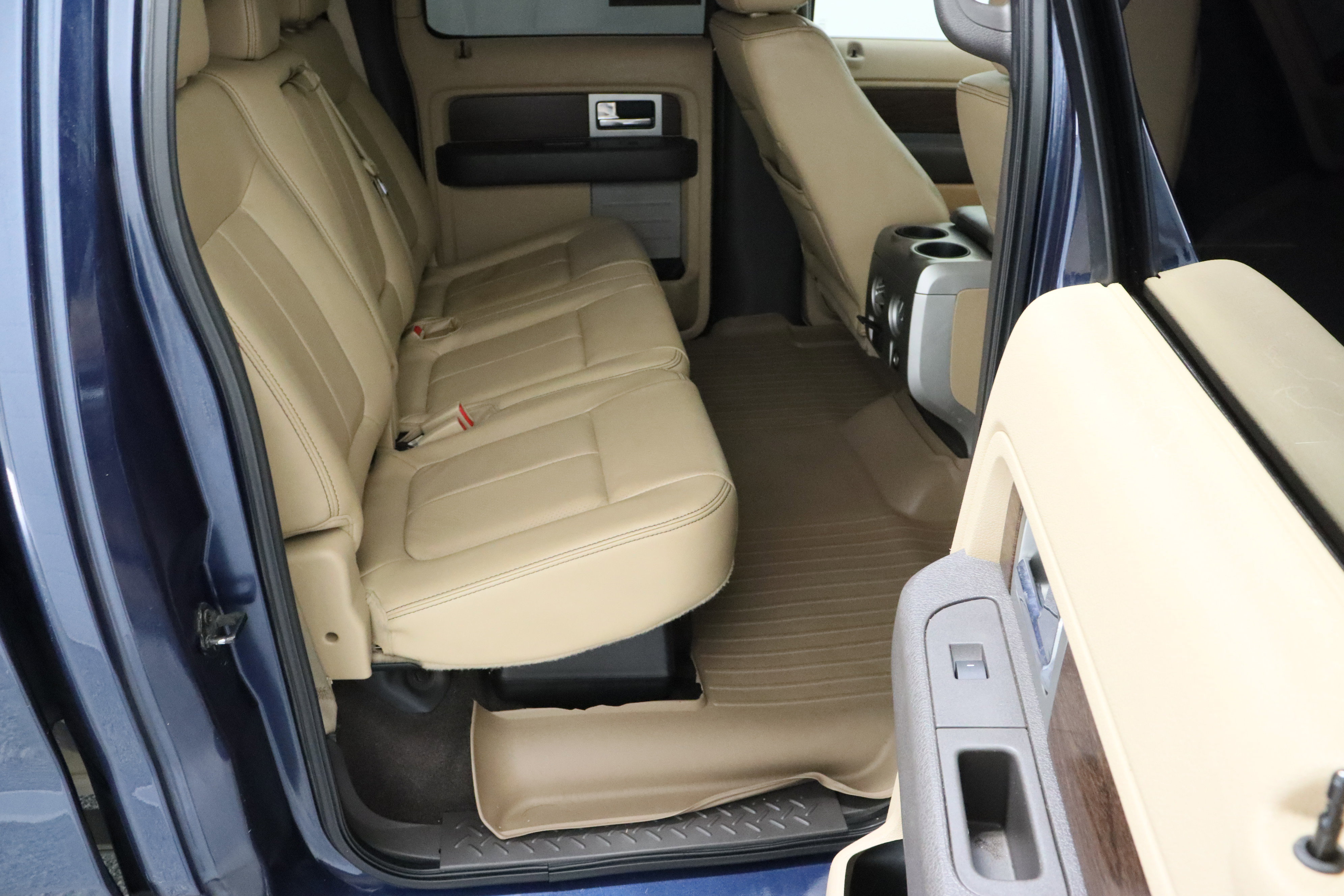 Used 2014 Ford F150 Lariat w/ Equipment Group 502A Luxury RWD image 33