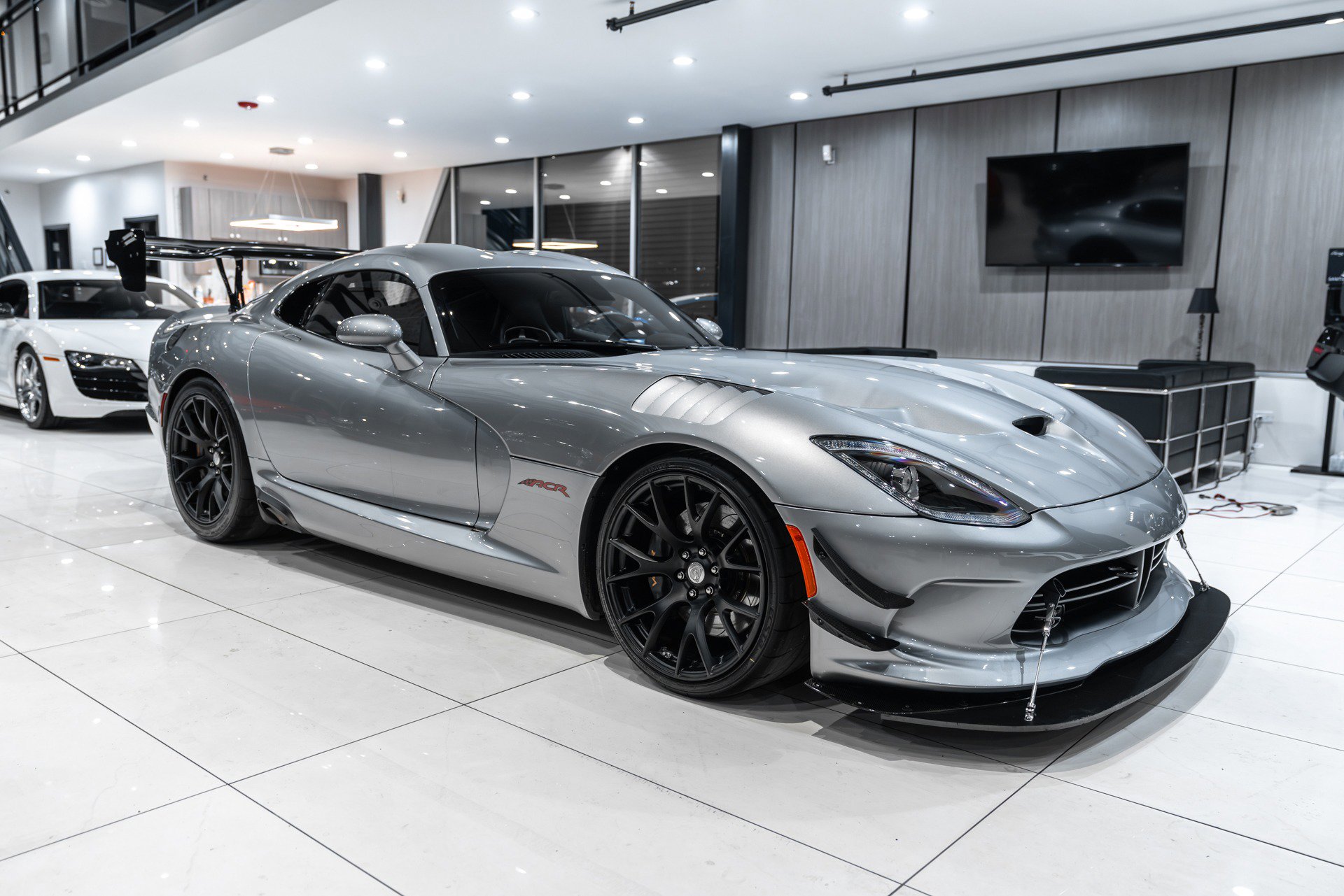 Used 2017 Dodge Viper GTC w/ ACR Package RWD image 6