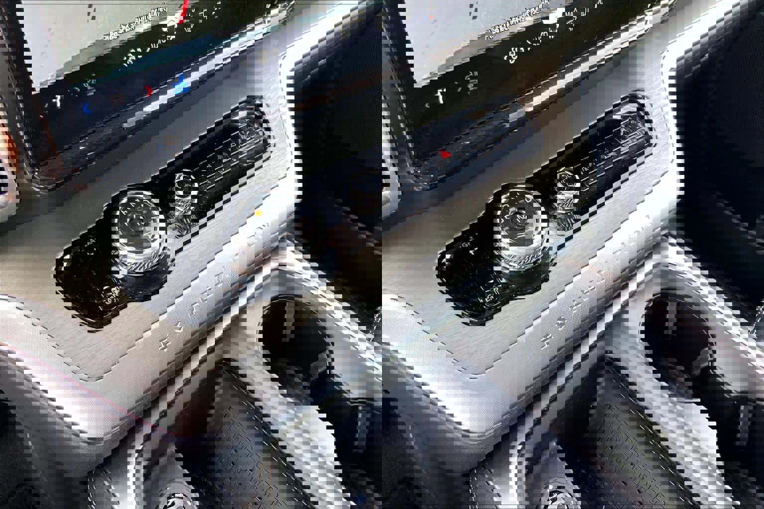 Used 2025 Ford Expedition Platinum AWD/4WD image 34