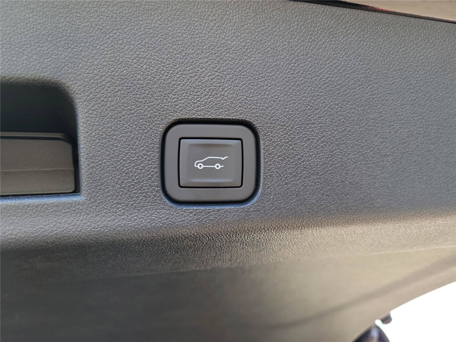 New 2026 Buick Enclave Sport Touring w/ Power Package FWD image 9